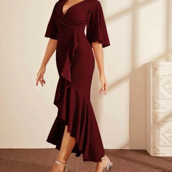 SHEIN Burgundy dress - Picture 2 of 5